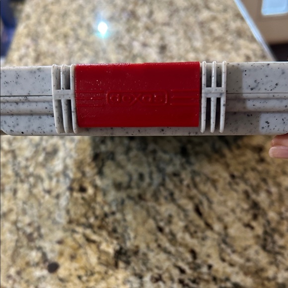 Dexas White Clipboard with Solar Calculator & Inside Storage & Handle - Picture 2 of 14